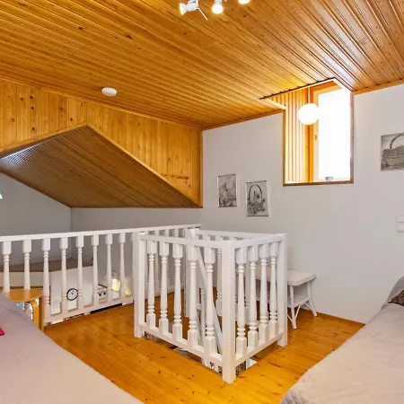 Hallantytaer A1 Paritalo By Interhome 펜션 *