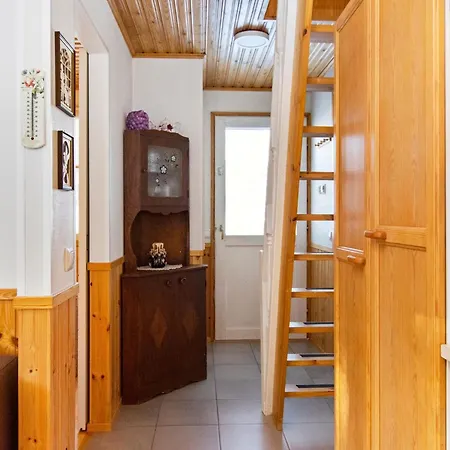 Hallantytaer A1 Paritalo By Interhome